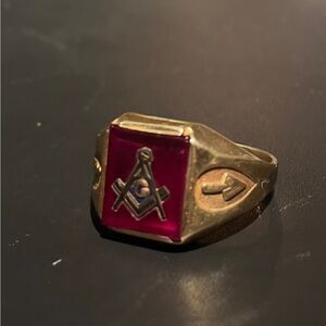 Gold and Red Masonic Ring